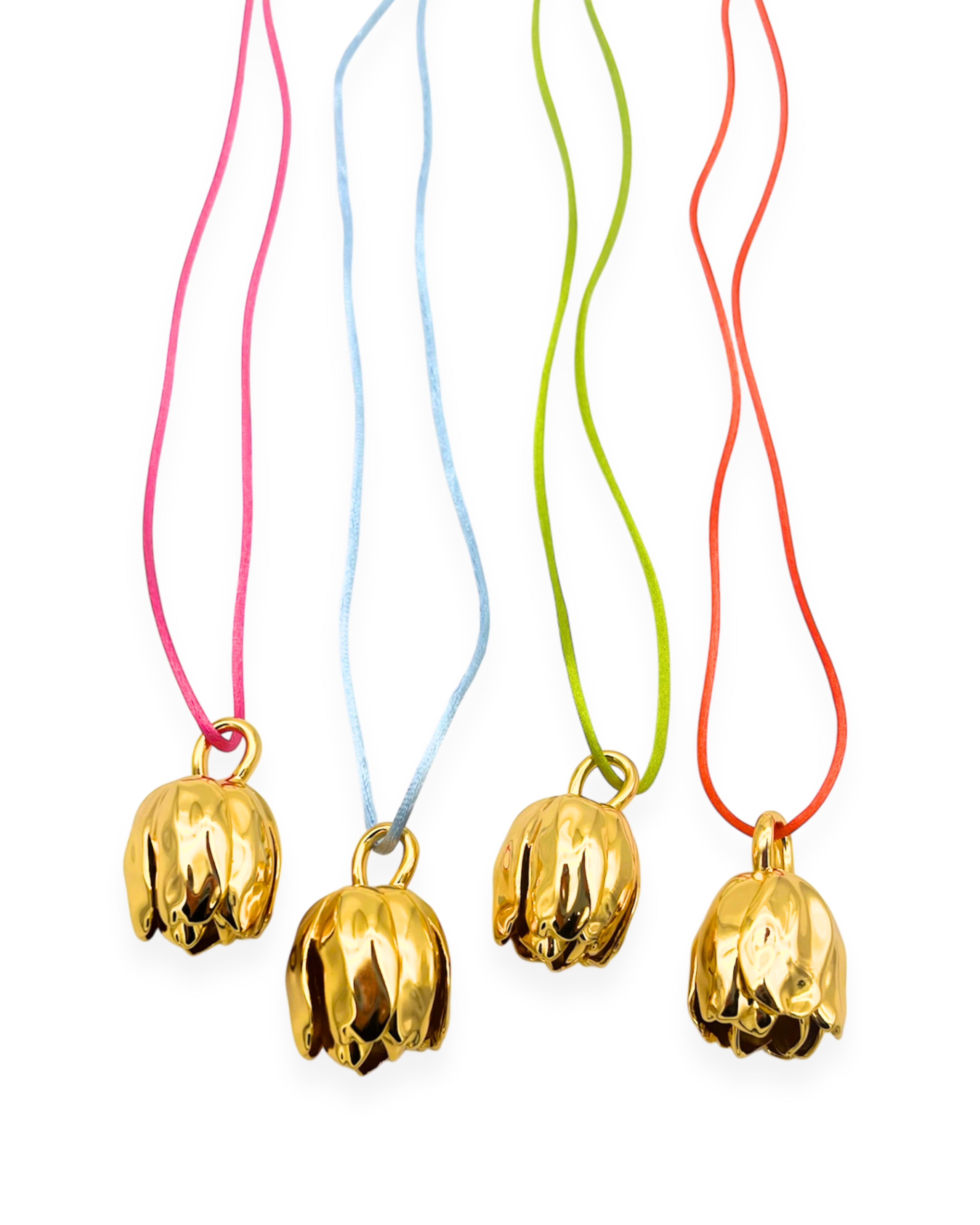 Bloom Pendant Necklace